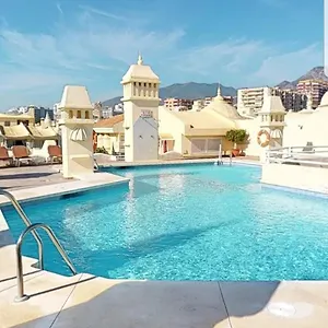 https://benalmadena-harbour-2br-w-rooftop-pool.es-andalucia.com